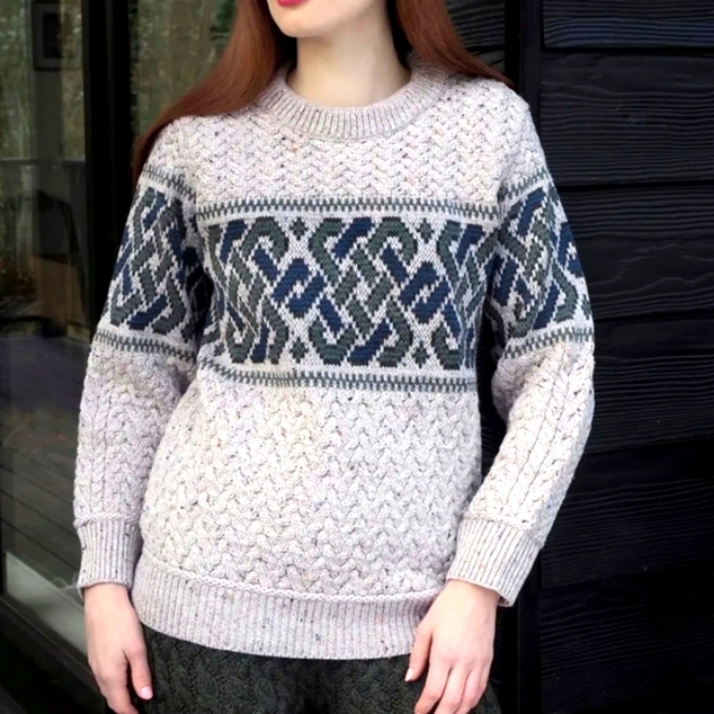 Aran Crafts - Sm Oatmeal and Green Crew Neck Fisherman Sweater